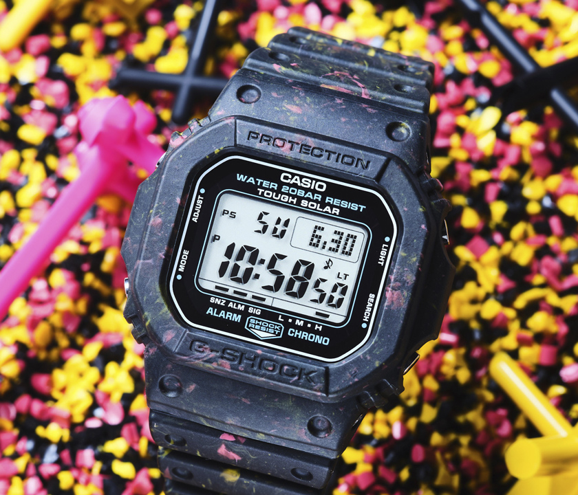 Image of mixed-color molding