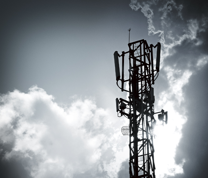 Image of radio-controlled (Multiband 6)