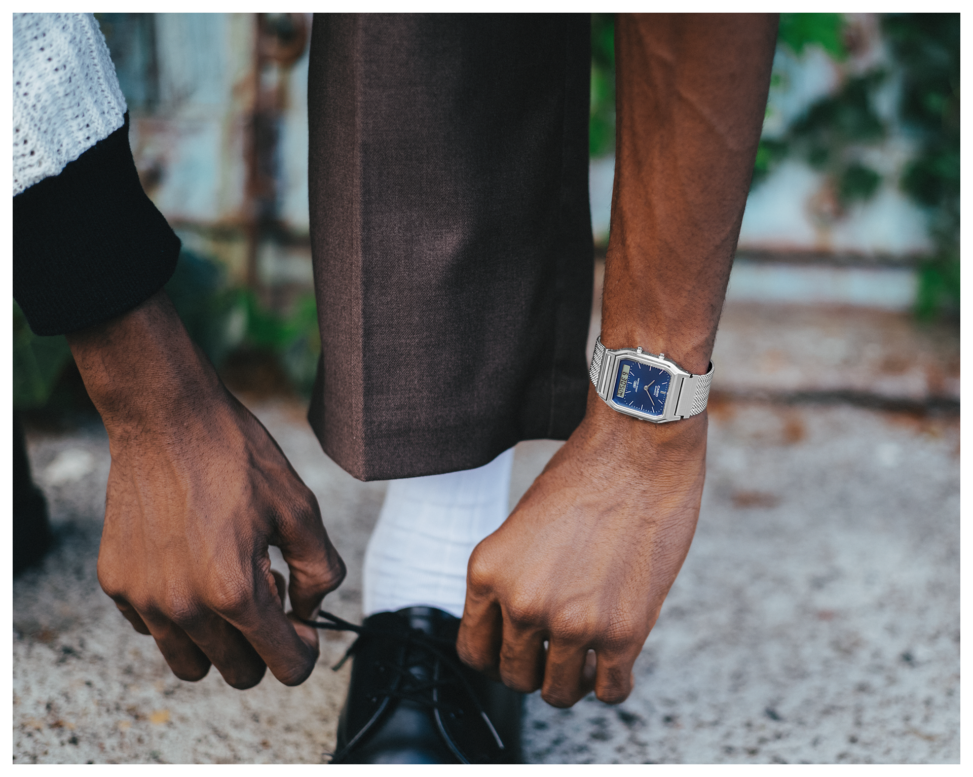 Image of a man wearing the AQ-230EM-2A.