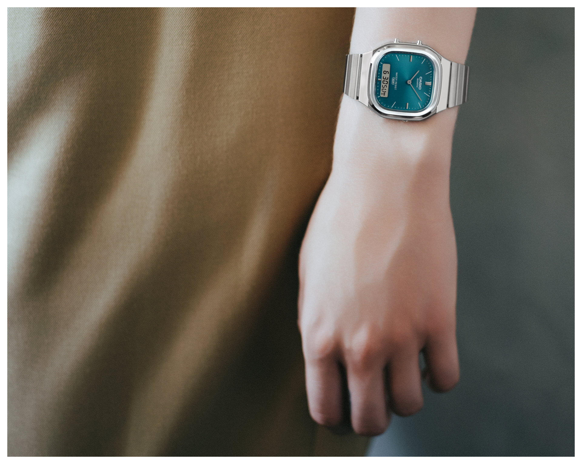 Image of a woman wearing the AQ-240E-3A.