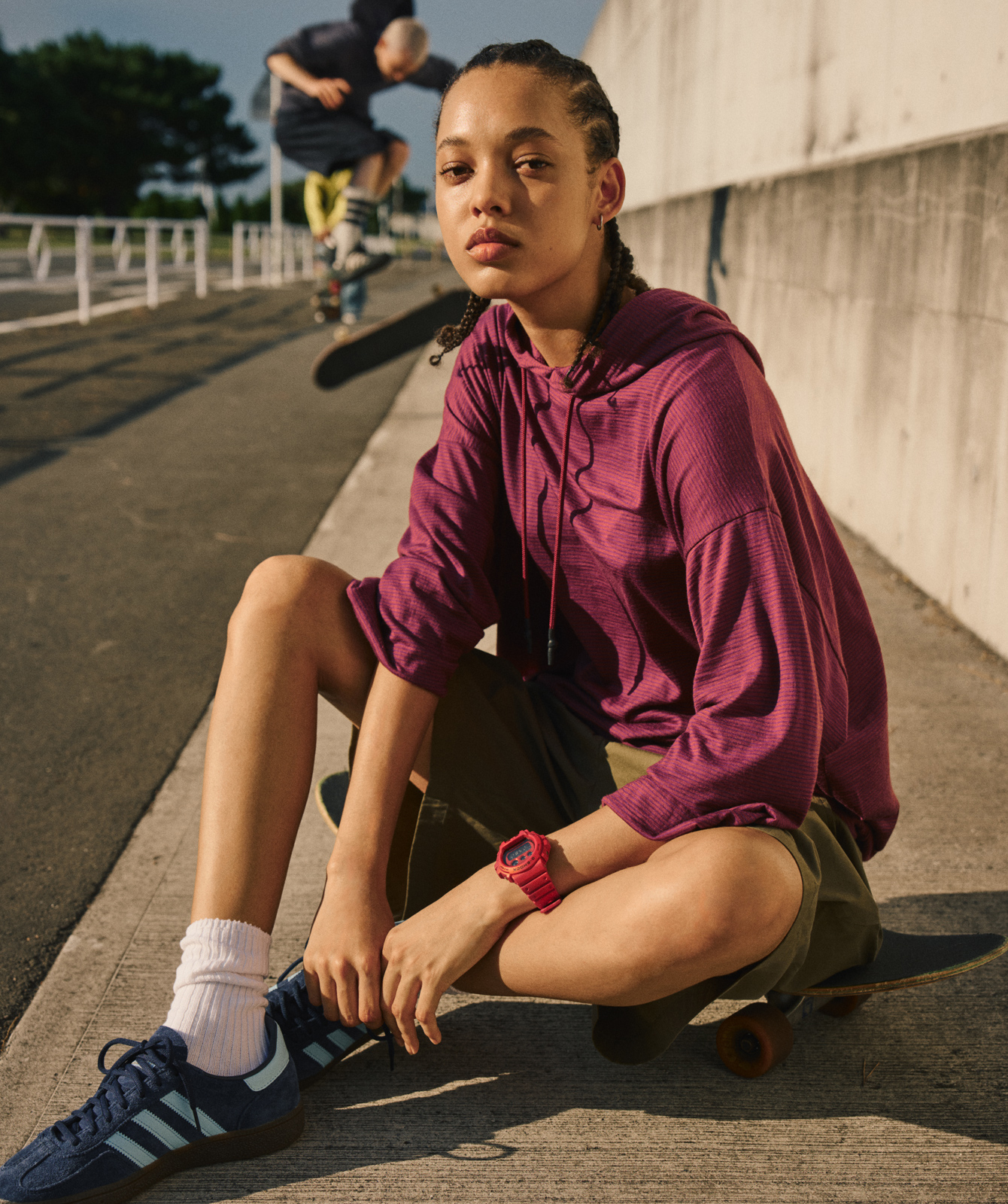 Image of someone wearing DW-6900RRB-4.