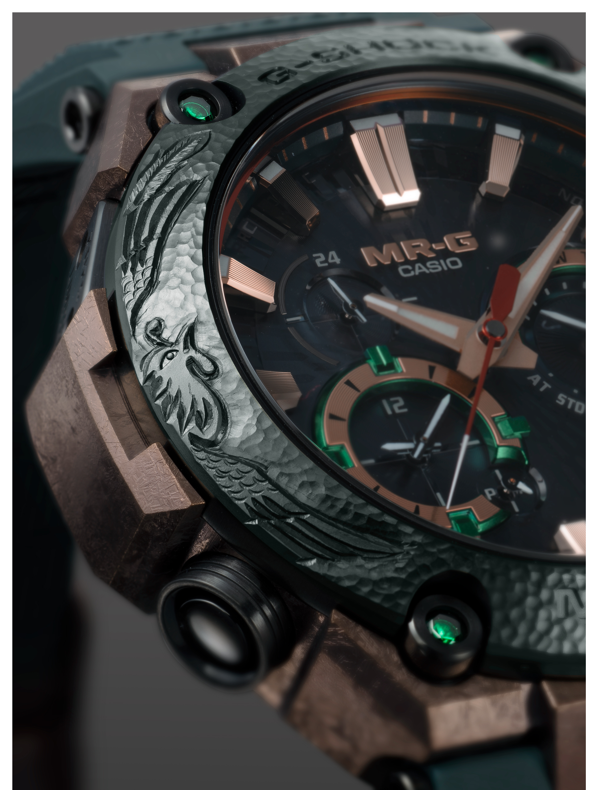 Right-facing photo of MRG-B2000KT with phoenix engraving